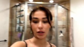 sexy Babybellllzzzz shows her small tits and small ass on camera