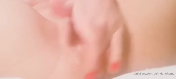 Belindanohemy onlyfans fingeres her pussy in a solo act