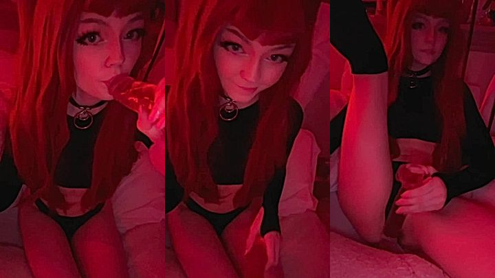 Strawbeariemilkk hot bedroom fun with sex toy video clip